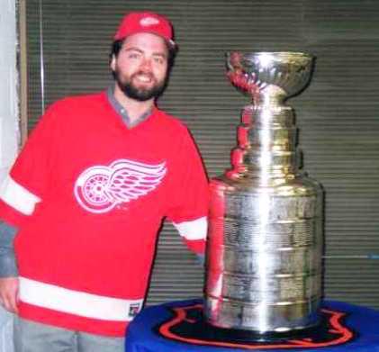 Swan with Red Wing Stanley Cup